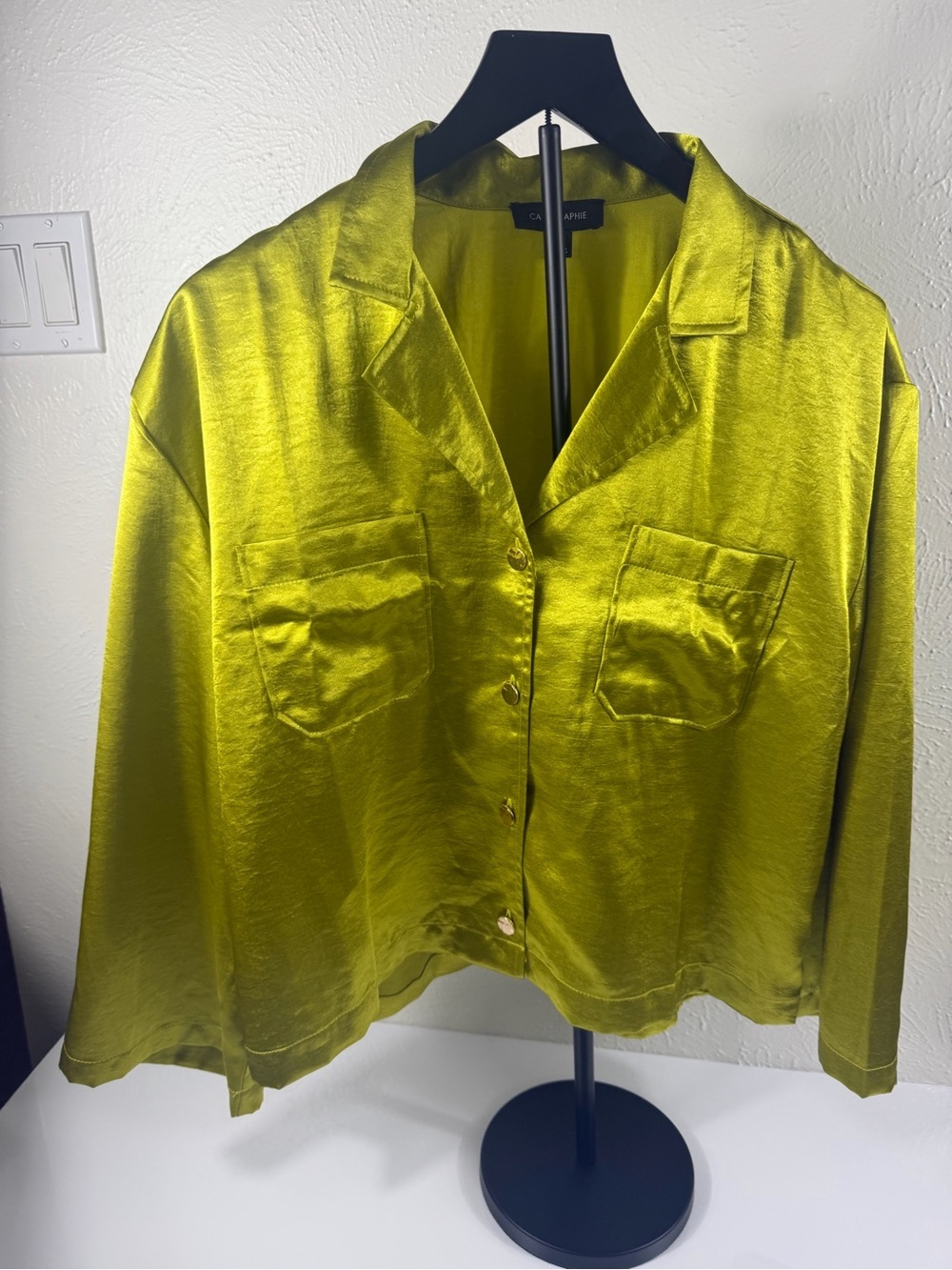Calligraphie Chartreuse Satin Button Front Blouse Women’s Size M - Picture 2 of 8